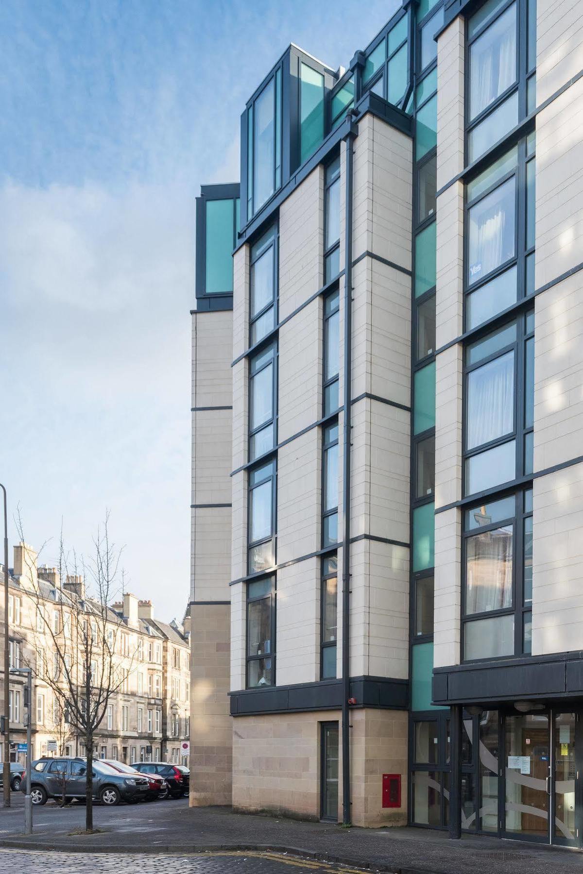 Mcdonald Road Residence EDI Buitenkant foto